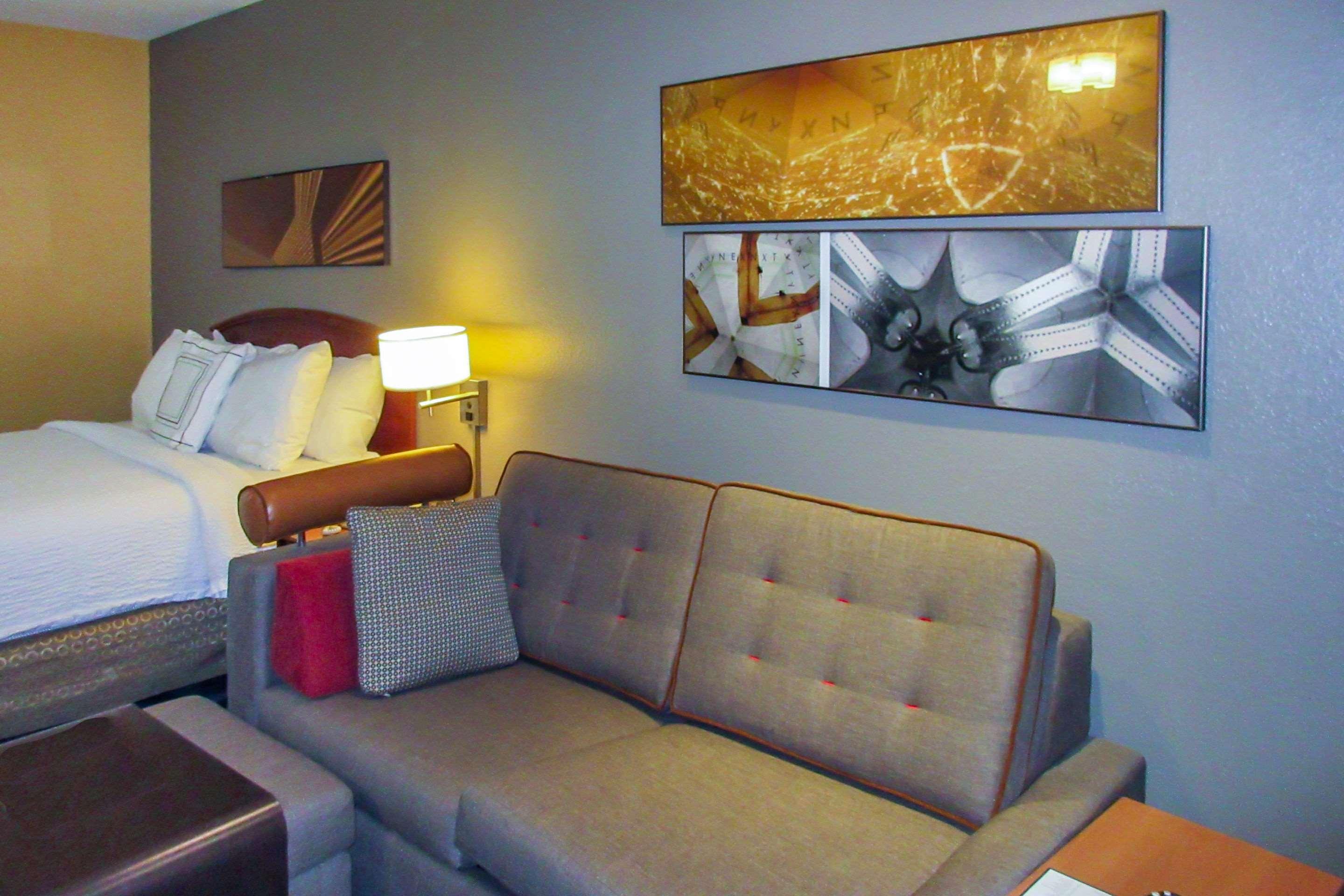 Suburban Extended Stay Hotel Greenville Haywood Mall Екстериор снимка