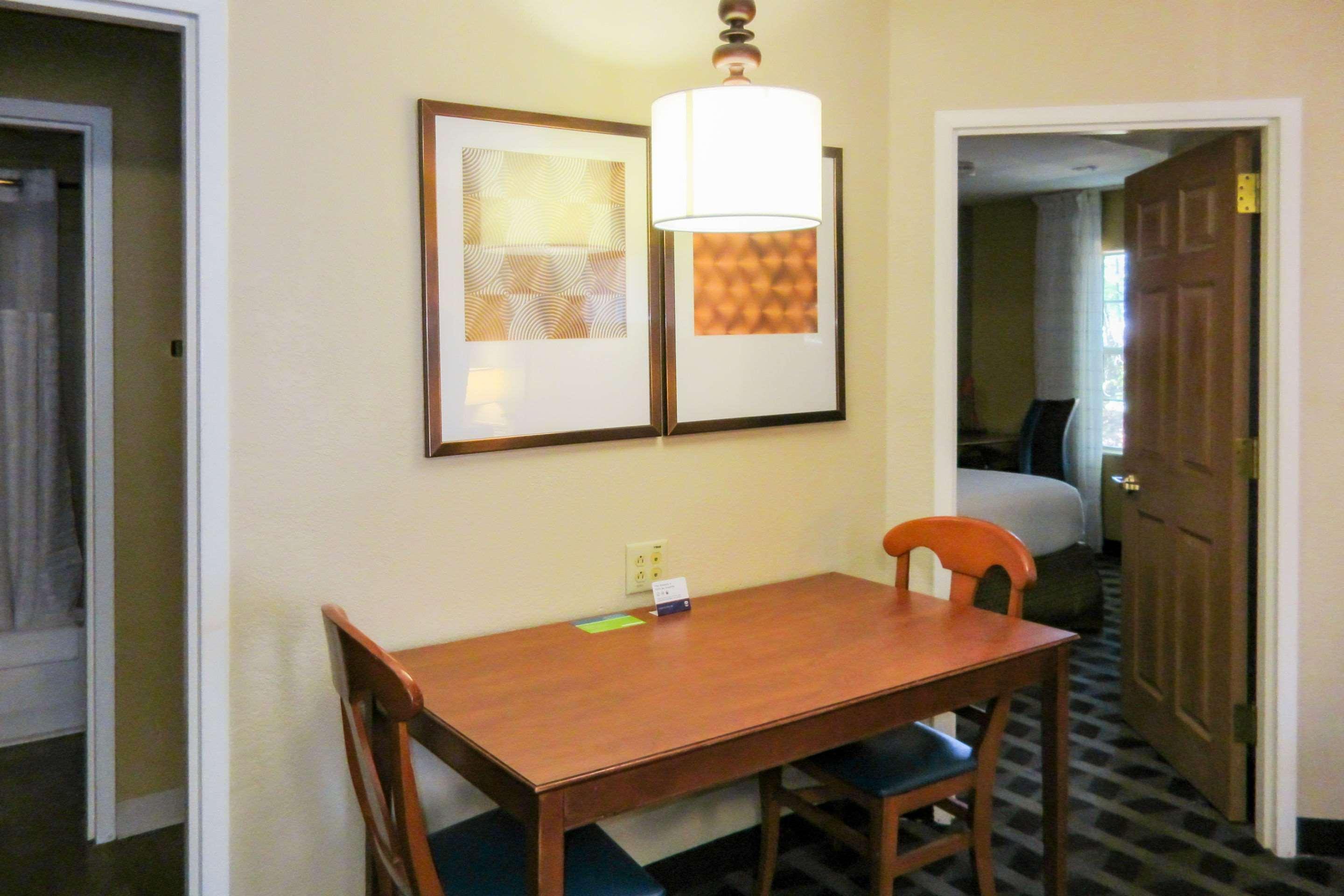 Suburban Extended Stay Hotel Greenville Haywood Mall Екстериор снимка